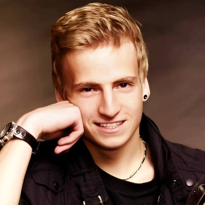 Alan Benfelen, stylish blond gay adult performer