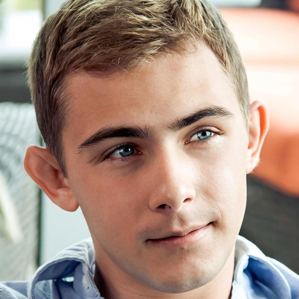 Kody Knight, gay adult performer with green eyes and engaging smile