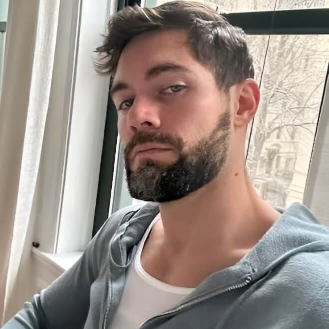 Griffin Barrows gay OnlyFans creator griffinbarrows