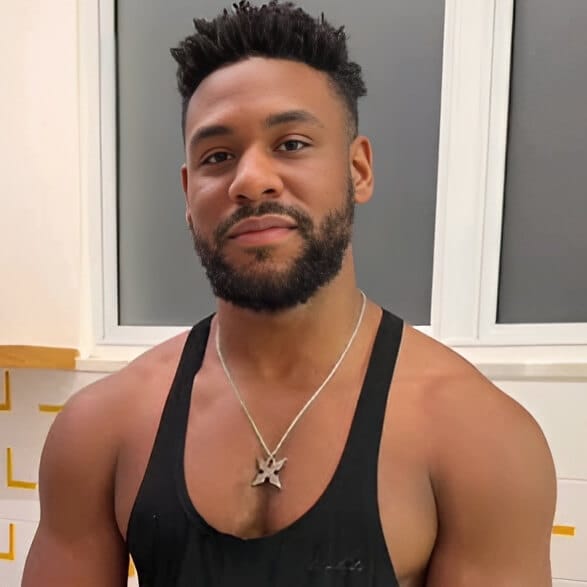 Roxas Caelum, muscular gay adult performer standing 6'2"